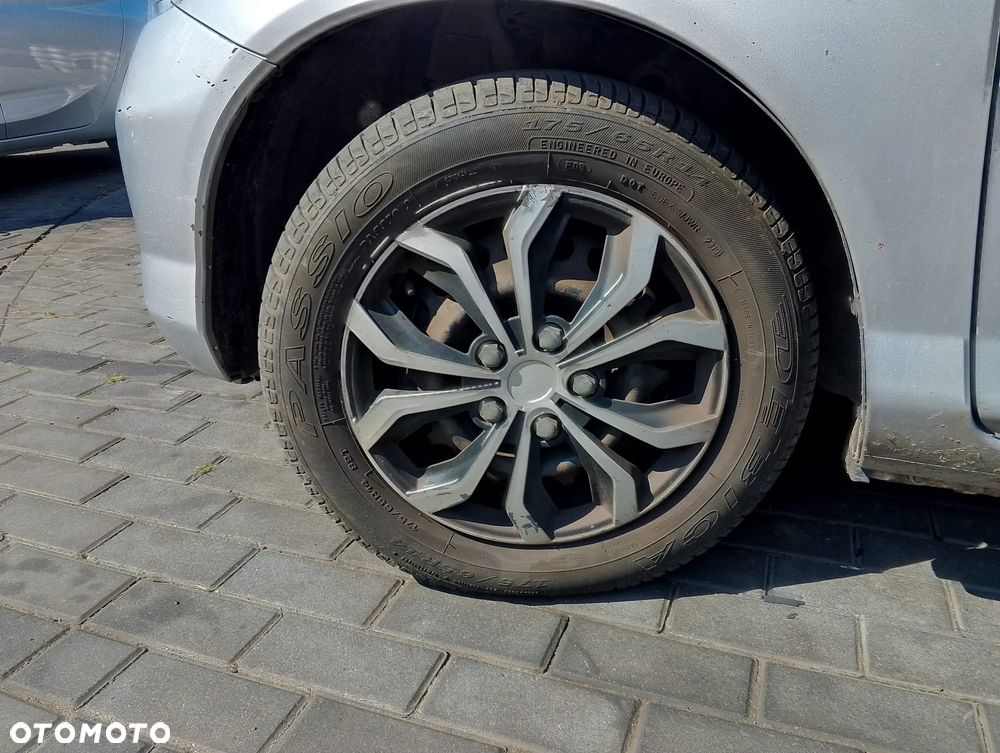 Honda Jazz II (02-05r.) 1.2B 77KM. Silnik L12A1 (L12A4) Skrzynia lakier NH623M - SATIN SILVER.Cały na części. GWARANCJA !!!  Przód Tył Zestaw Komplet Drzwi Klapa Zderzak Błotnik Maska Grill Atrapa Szyba Pas Lampa Lusterko Boczki Fotel Kanapa Kokpit Deska Rozdzielcza Przełącznik Włącznik Sterownik Przewody Wiązka Instalacja Moduł Komputer Czujnik Listwa Pompa Alternator Wtryski Głowica Rozrusznik Kompresor Sprzęgło Dwumas Silnik Skrzynia ABS Klimatyzacji Paliwa Wspomagania Kolektor Turbina Przepustnica Zawór Chłodnica Koło Hak Belka Sanki Zawieszenie Mcpherson Półoś Amortyzator Wydech Tłumik Zacisk Most - 11