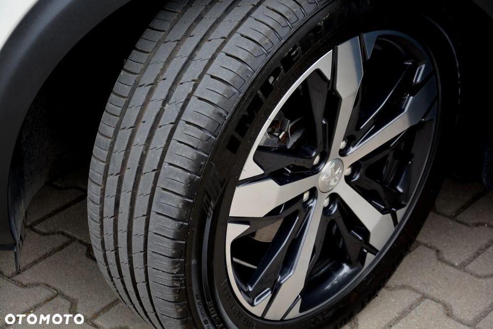 Peugeot 3008 BlueHDi 180 Stop & Start EAT6 GT - 7