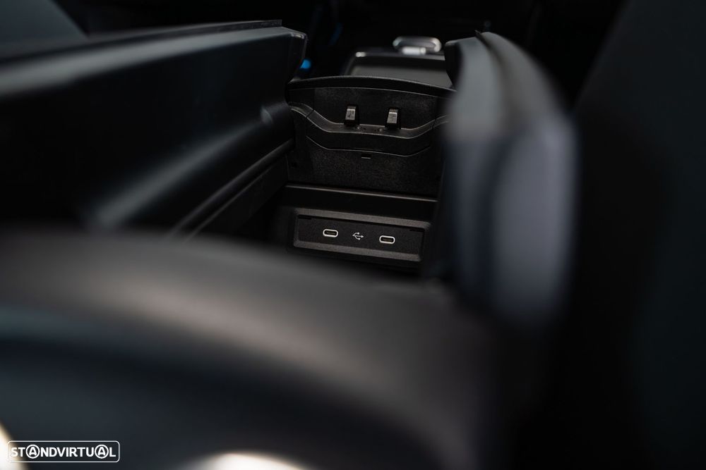 Mercedes-Benz CLA 250 e Shooting Brake AMG Line - 51