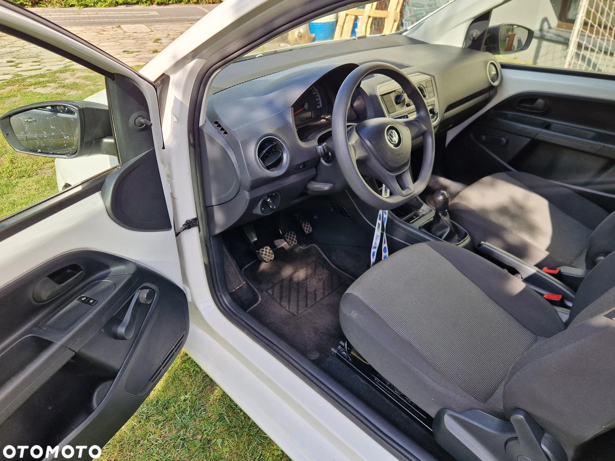 Volkswagen up! 1.0 move - 18