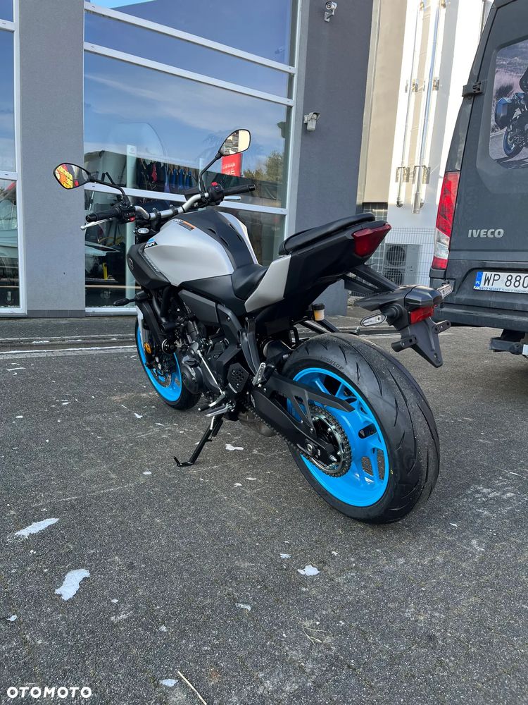 Yamaha MT - 8