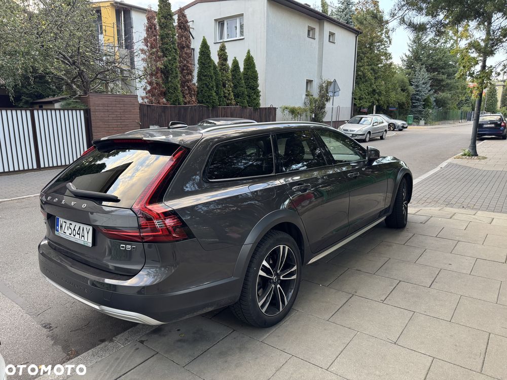 Volvo V90 Cross Country - 2