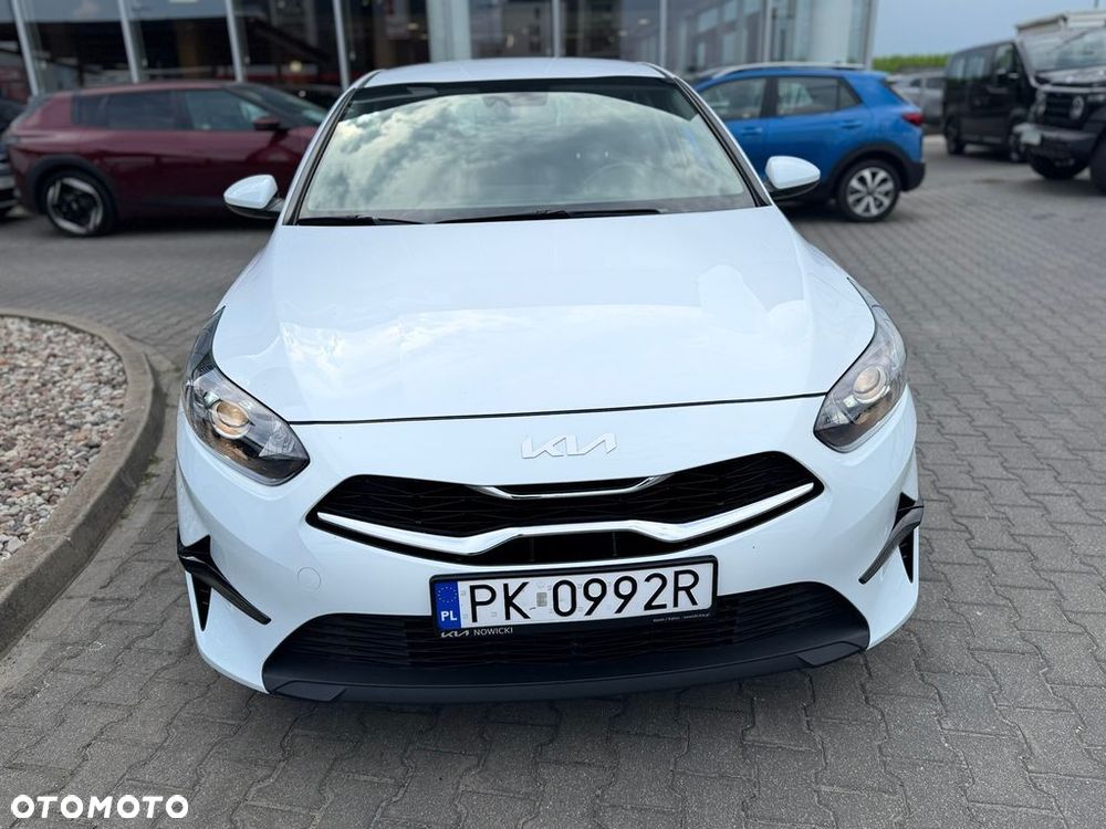Kia Ceed 1.5 T-GDI M - 8
