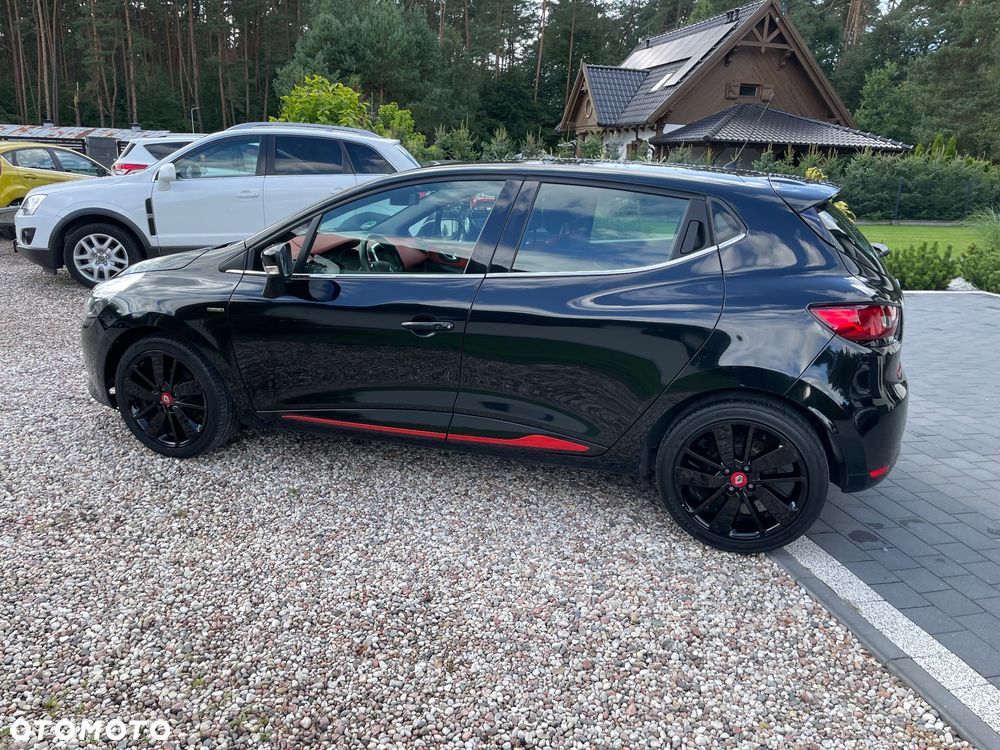 Renault Clio Limited - 13