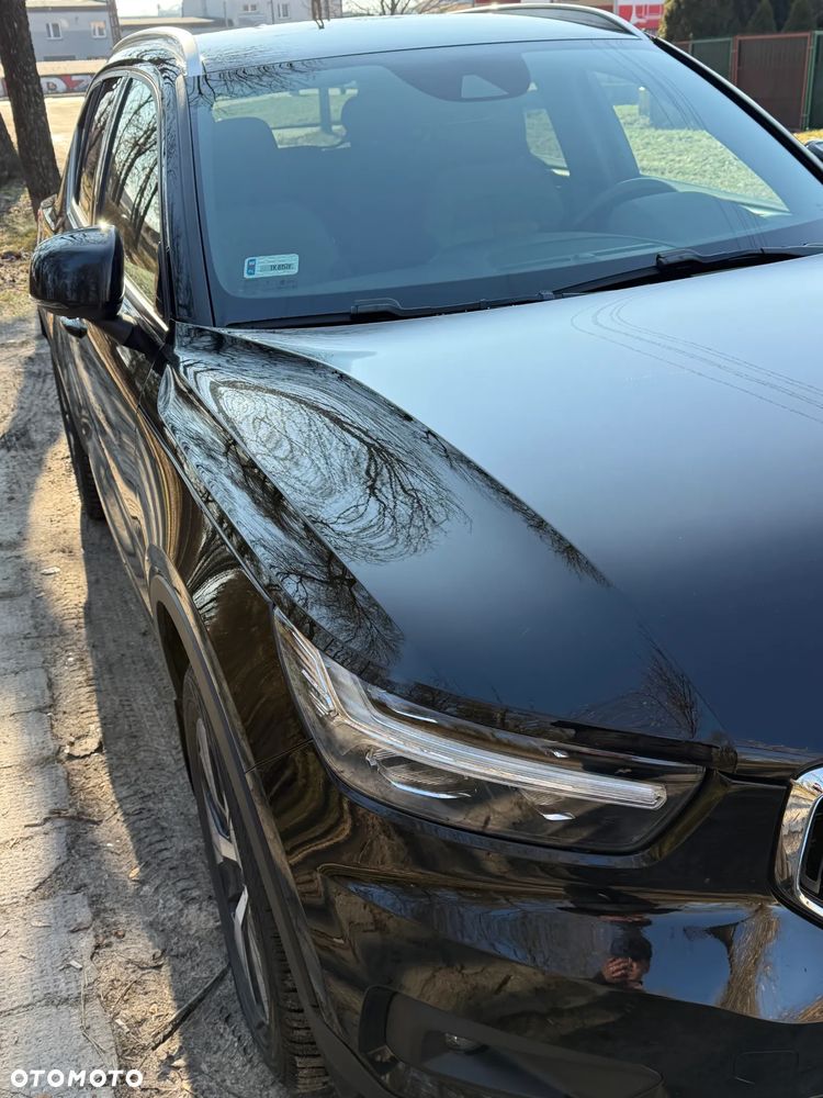 Volvo XC 40 T3 Momentum Pro - 2