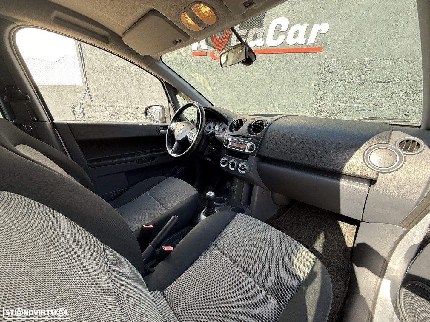 Mitsubishi Colt 1.3 Intense CA - 8