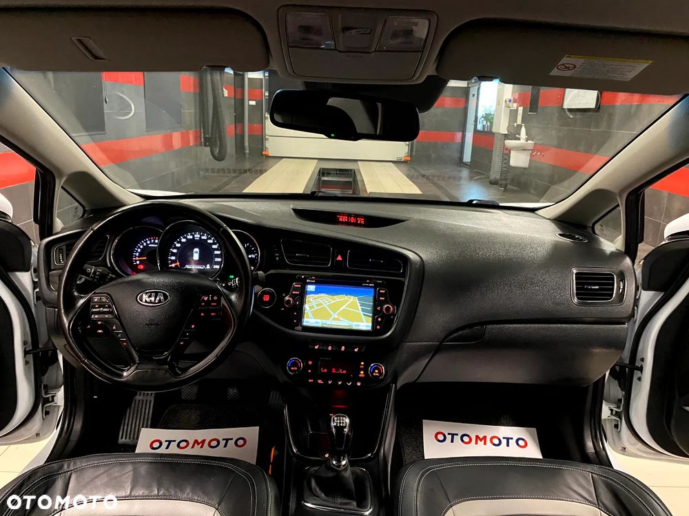 Kia Ceed 1.6 GDI Platinum Edition - 17