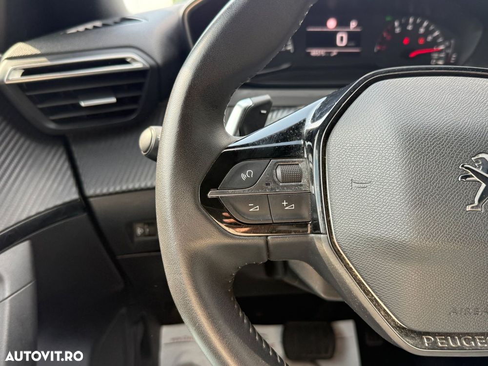 Peugeot 2008 1.2L PureTech 130 S&S EAT8 Allure - 19