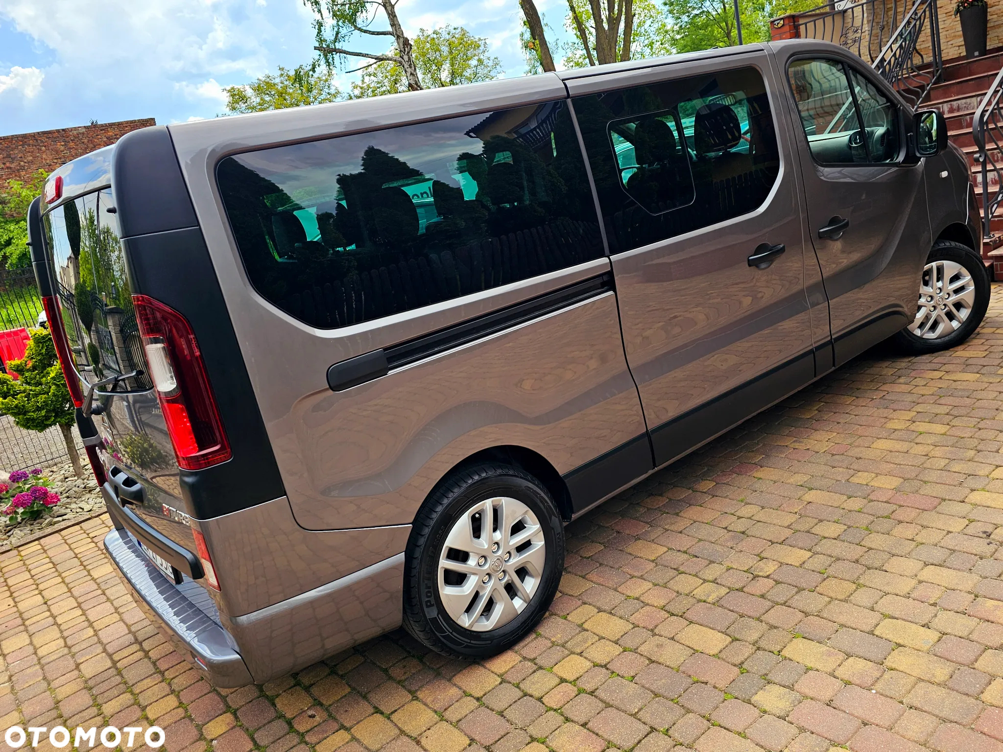 Opel Vivaro Tourer 1.6 CDTI L2 - 18