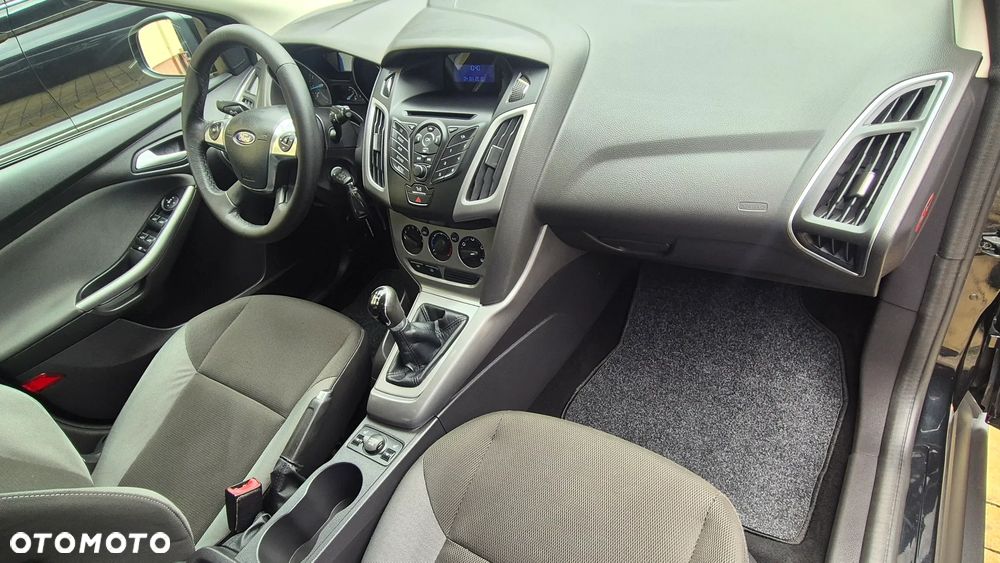 Ford Focus 1.6 TI-VCT Champions Edition - 23