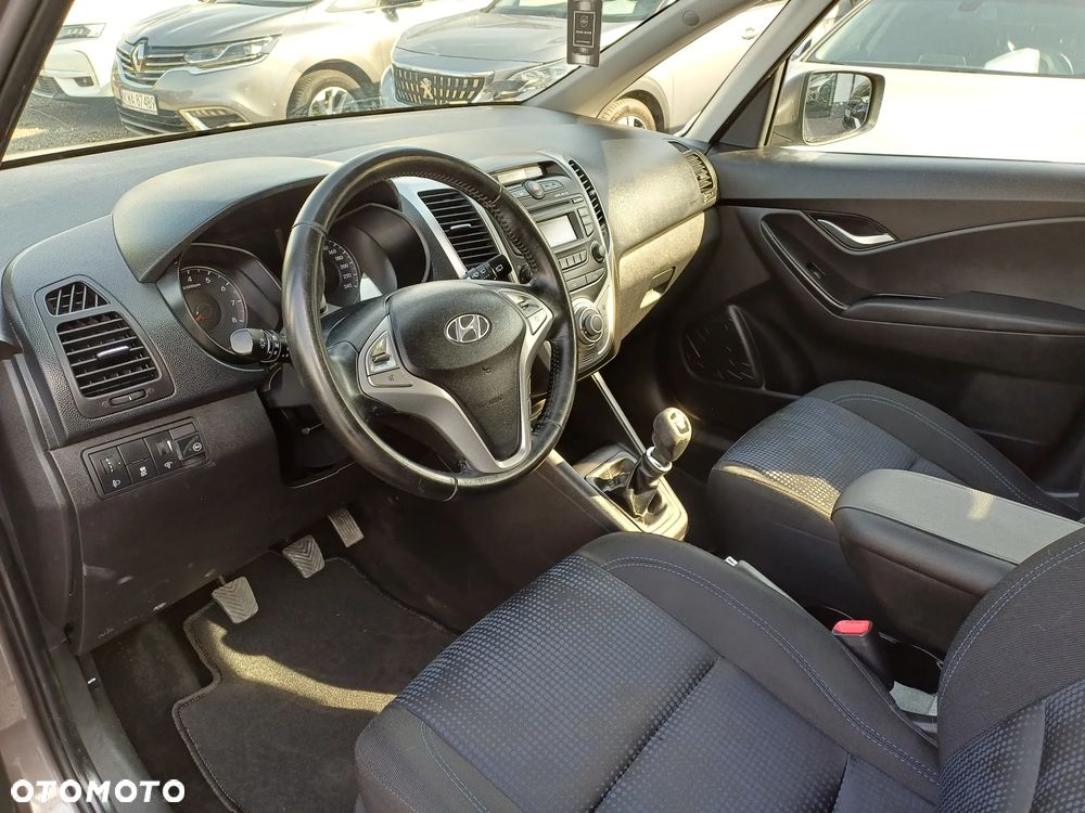 Hyundai ix20 1.4 blue Style - 14