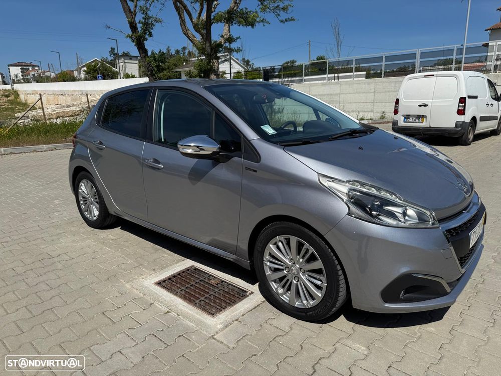 Peugeot 208 1.5 BlueHDi Signature - 2