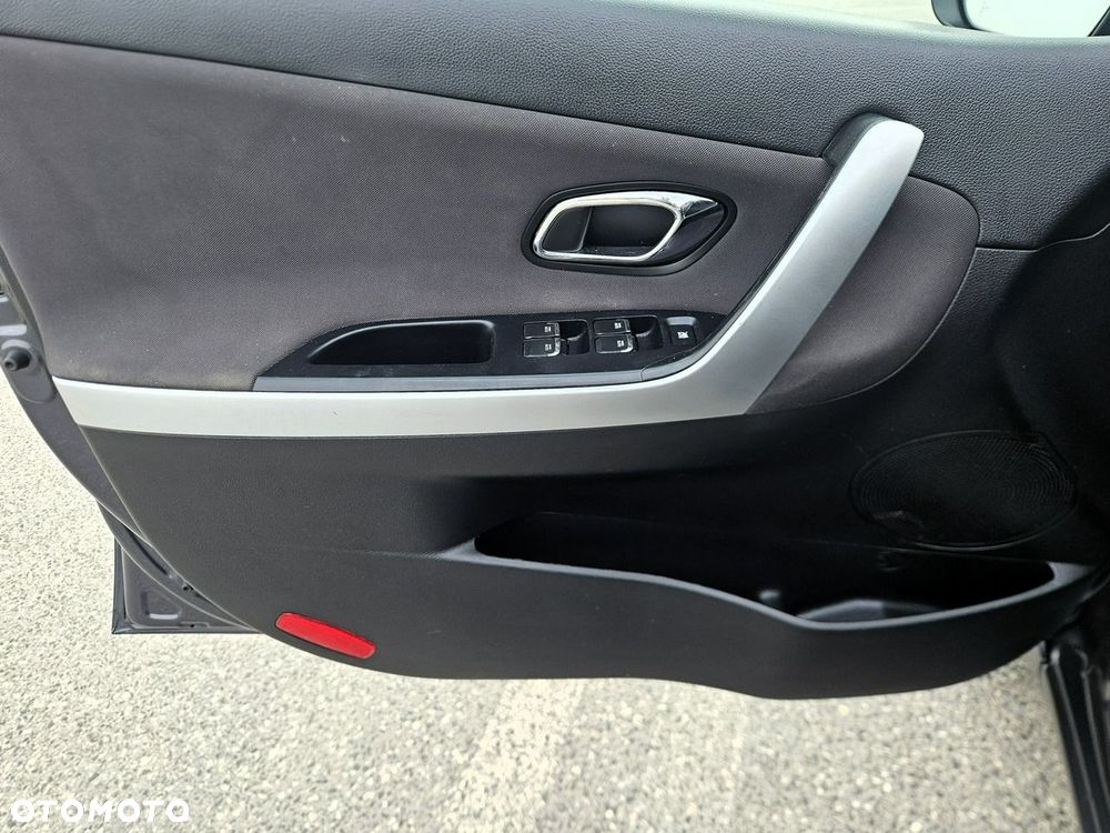 Kia Ceed 1.6 CRDi 128 Dream-Team Edition - 19