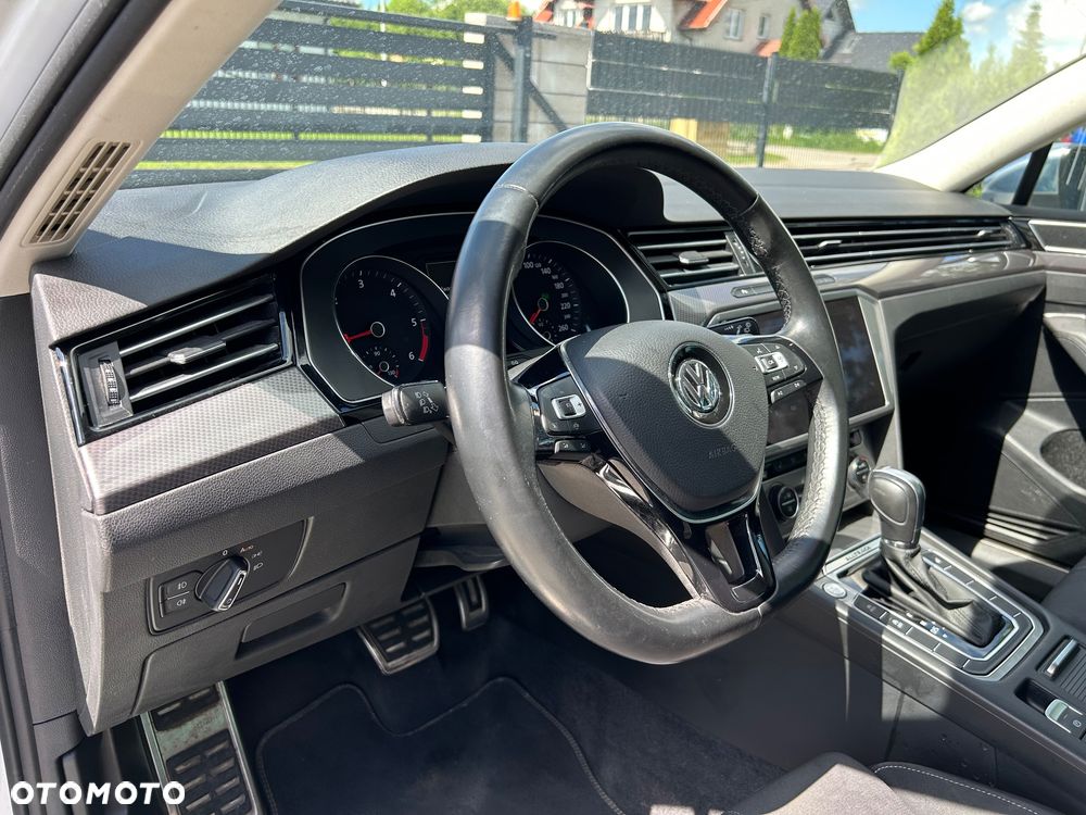 Volkswagen Passat Alltrack 2.0 TDI SCR DSG 4Motion - 22