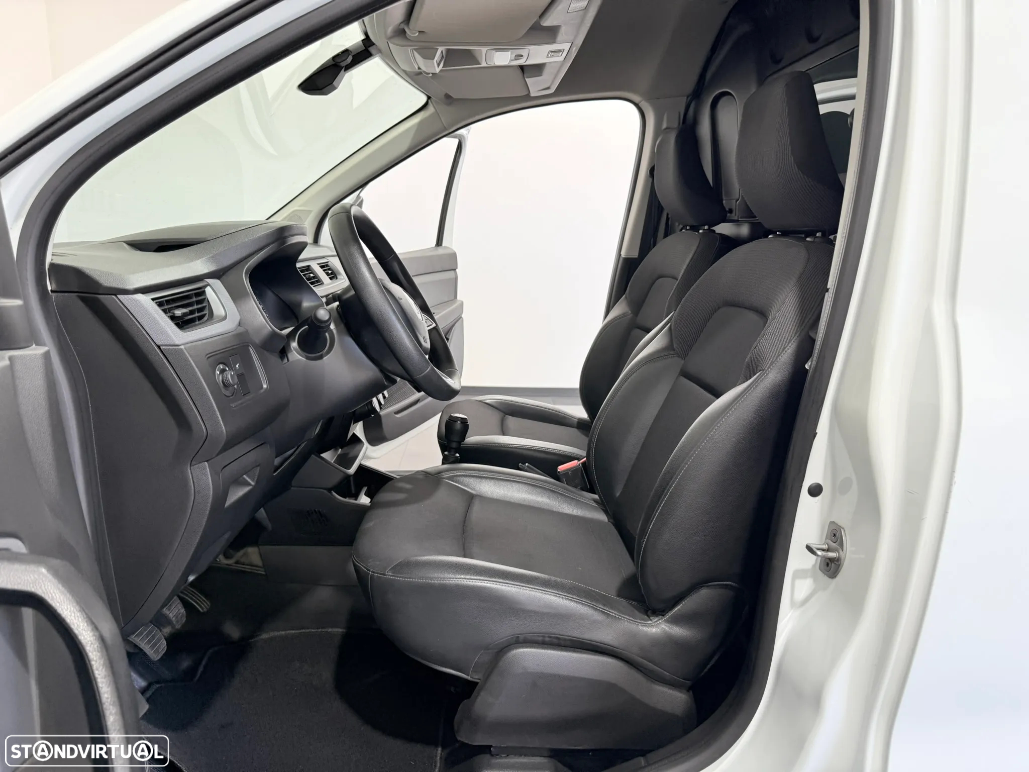 Renault EXPRESS ADVANCE 1.5 DCI 95CV - IVA DEDUTIVEL - NACIONAL - 31