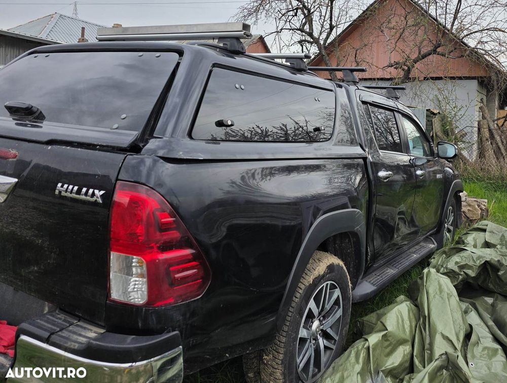 Toyota HILUX - 5