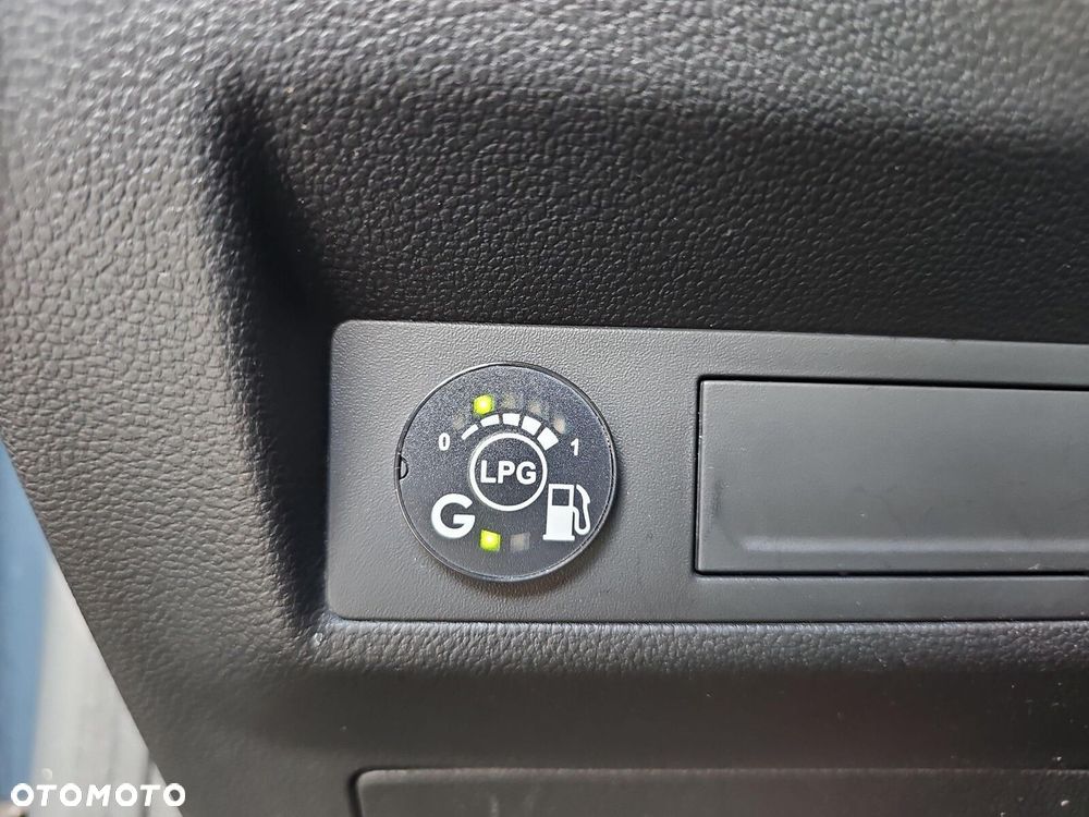 Renault Captur - 26