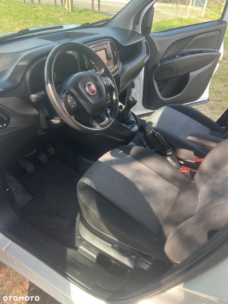 Fiat DOBLO - 27