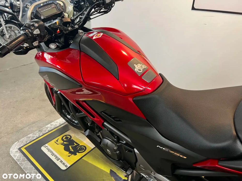 Honda NC - 28