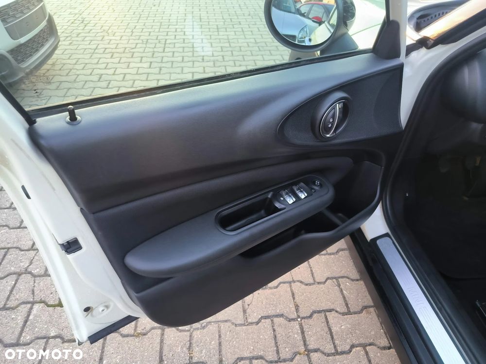 MINI Clubman Cooper Classic Trim - 25