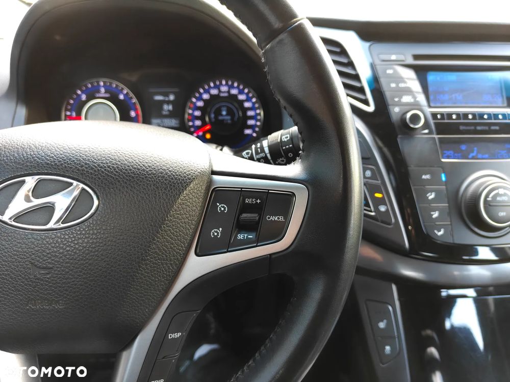 Hyundai i40 i40cw 1.7 CRDi Fifa World Cup Edition - 26