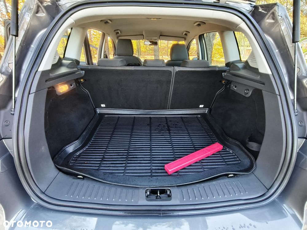 Ford Kuga - 13