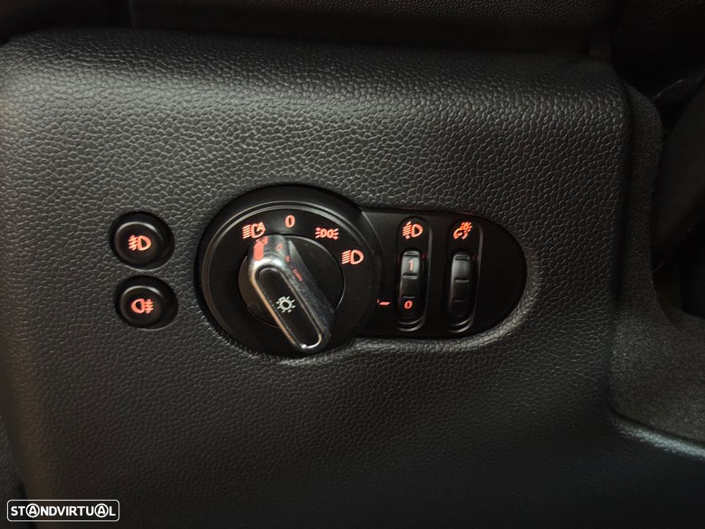 MINI 3 Portas - 10