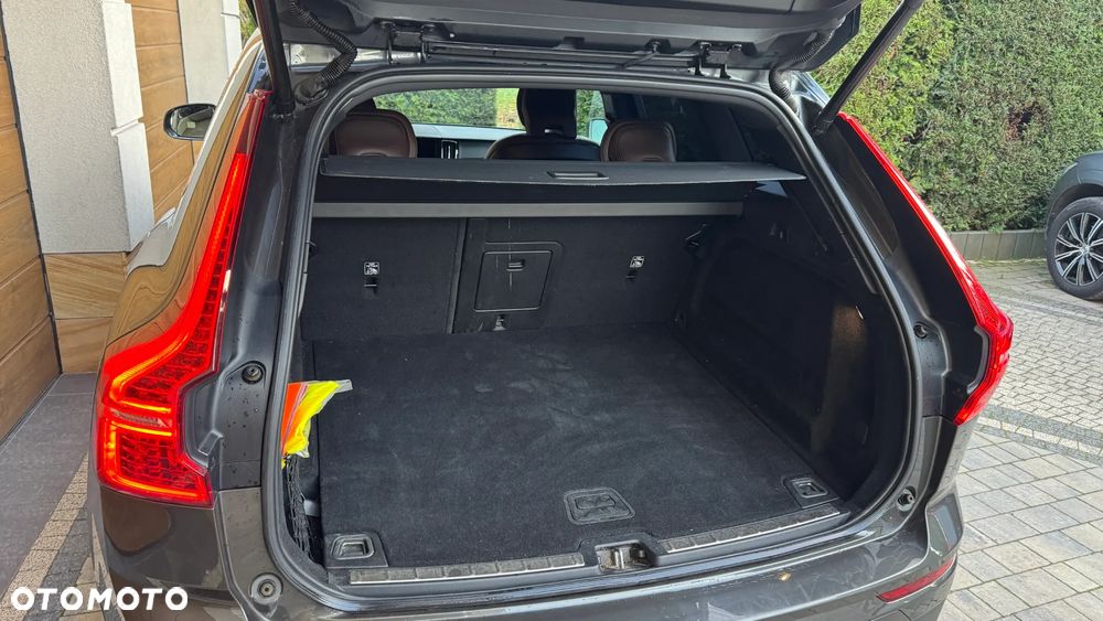 Volvo XC 60 D3 Momentum Pro - 31