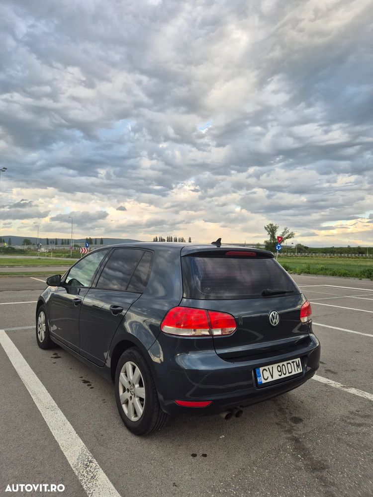 Volkswagen Golf 2.0 TDI DPF Comfortline - 3