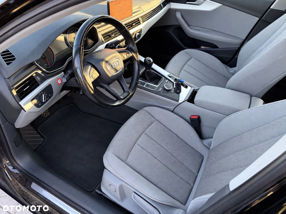 Audi A4 Avant 2.0 TDI clean diesel - 13