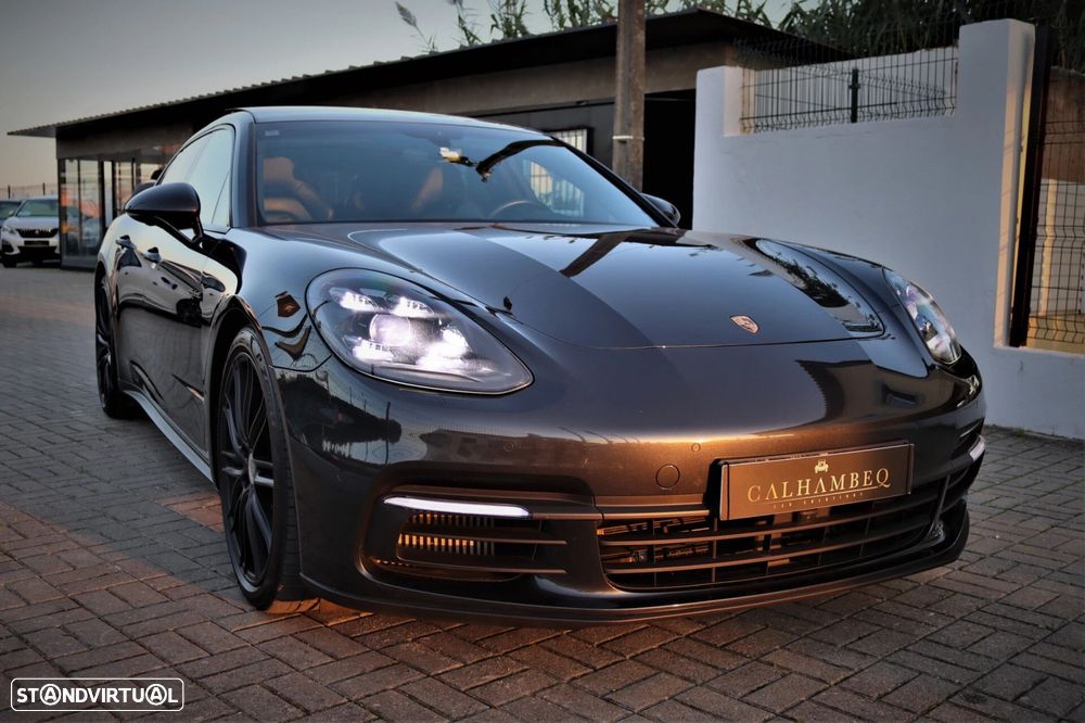 Porsche Panamera Sport Turismo 4 E-Hybrid - 25