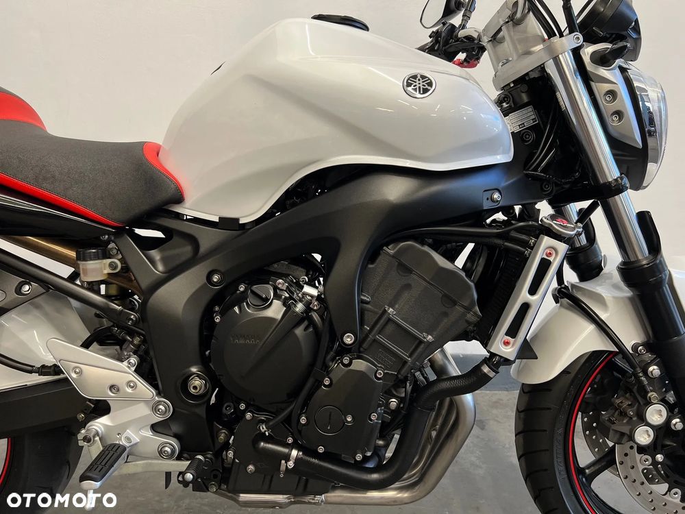 Yamaha FZ6 - 14