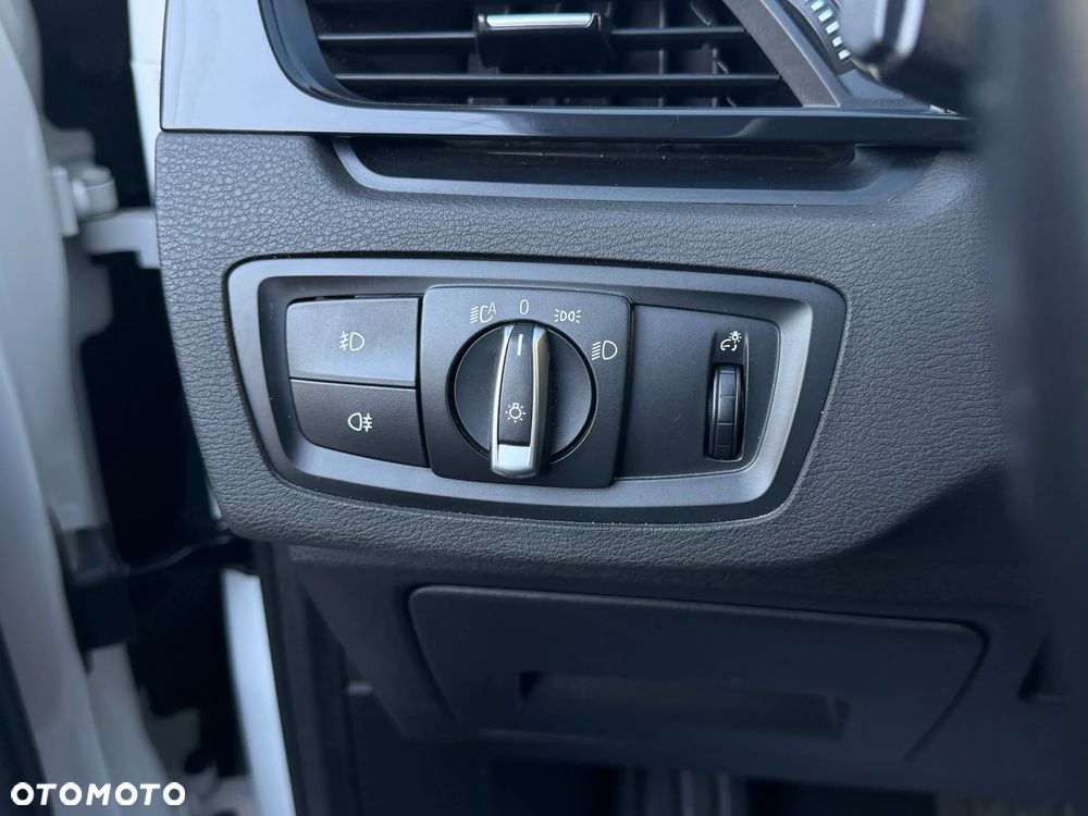 BMW X1 sDrive18i Advantage - 30