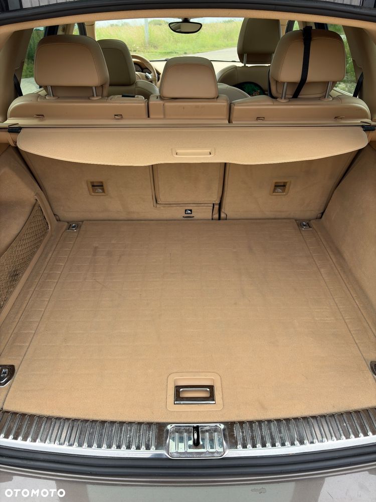 Porsche Cayenne - 12