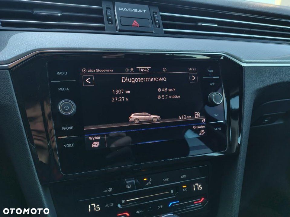 Volkswagen Passat - 30