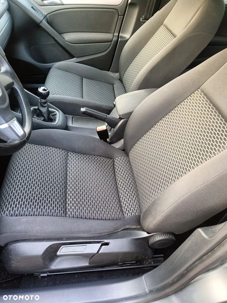 Volkswagen Golf 1.6 TDI DPF BlueMotion Technology move - 6