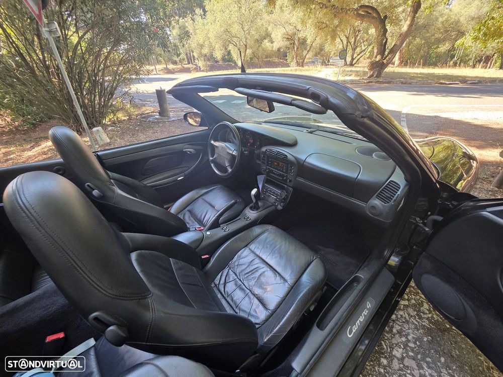 Porsche 911 (996) Carrera 4 Cabrio - 10