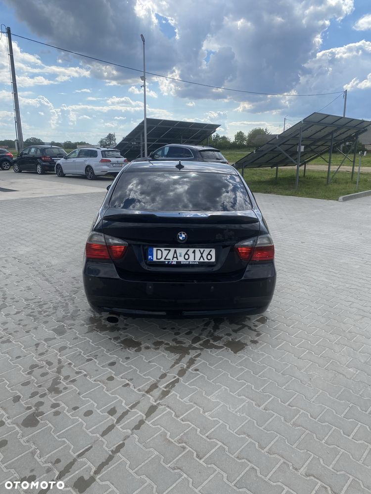 BMW 3 Series 2005 photo 5