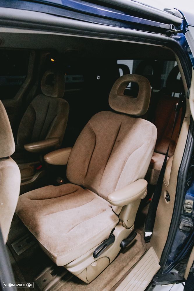 Chrysler Grand Voyager 2.5 CRD LX - 40
