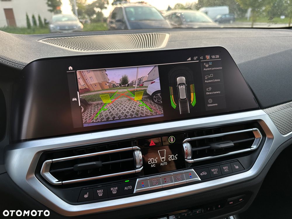 BMW Seria 3 330e xDrive M Sport sport - 20