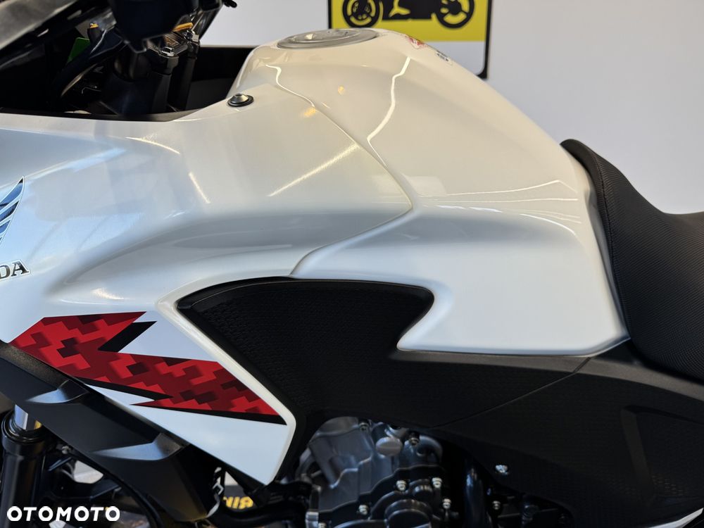 Honda CB - 21