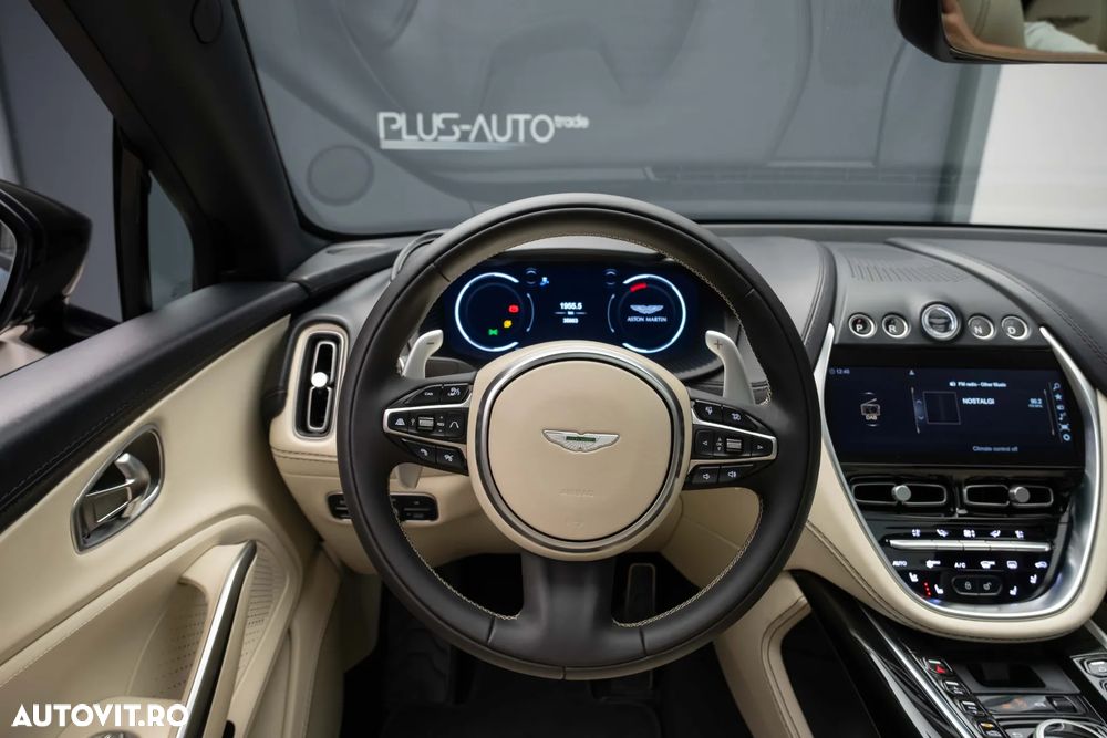 Aston Martin DBX - 20