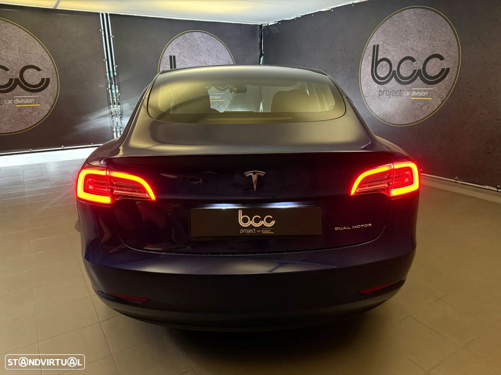 Tesla Model 3 Long-Range Dual Motor AWD - 4