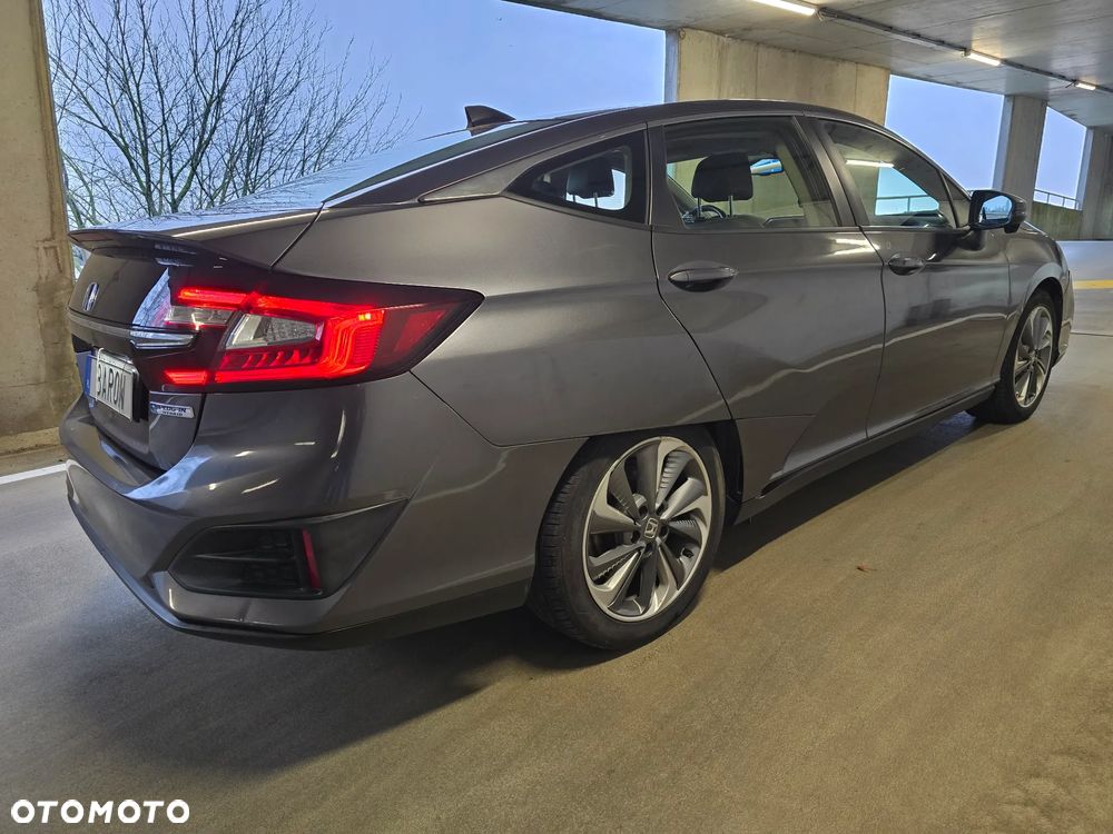 Honda Clarity - 6