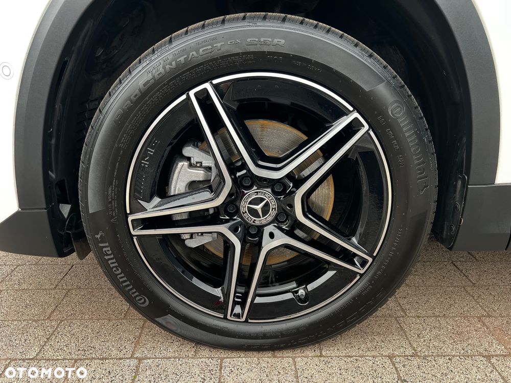 Mercedes-Benz GLA 250 4Matic 7G-DCT AMG Line - 28