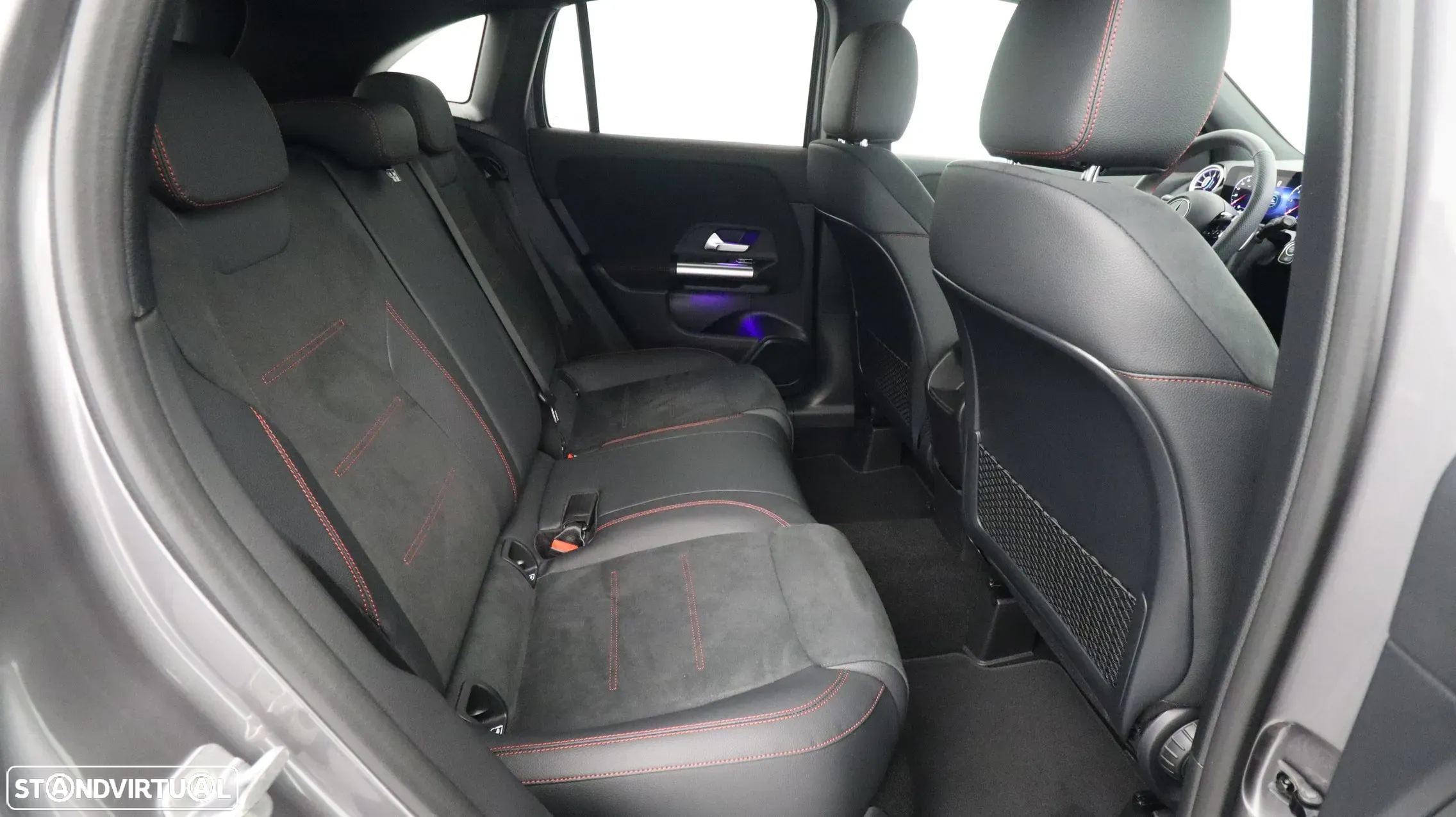 Mercedes-Benz GLA 200 d AMG Line - 25