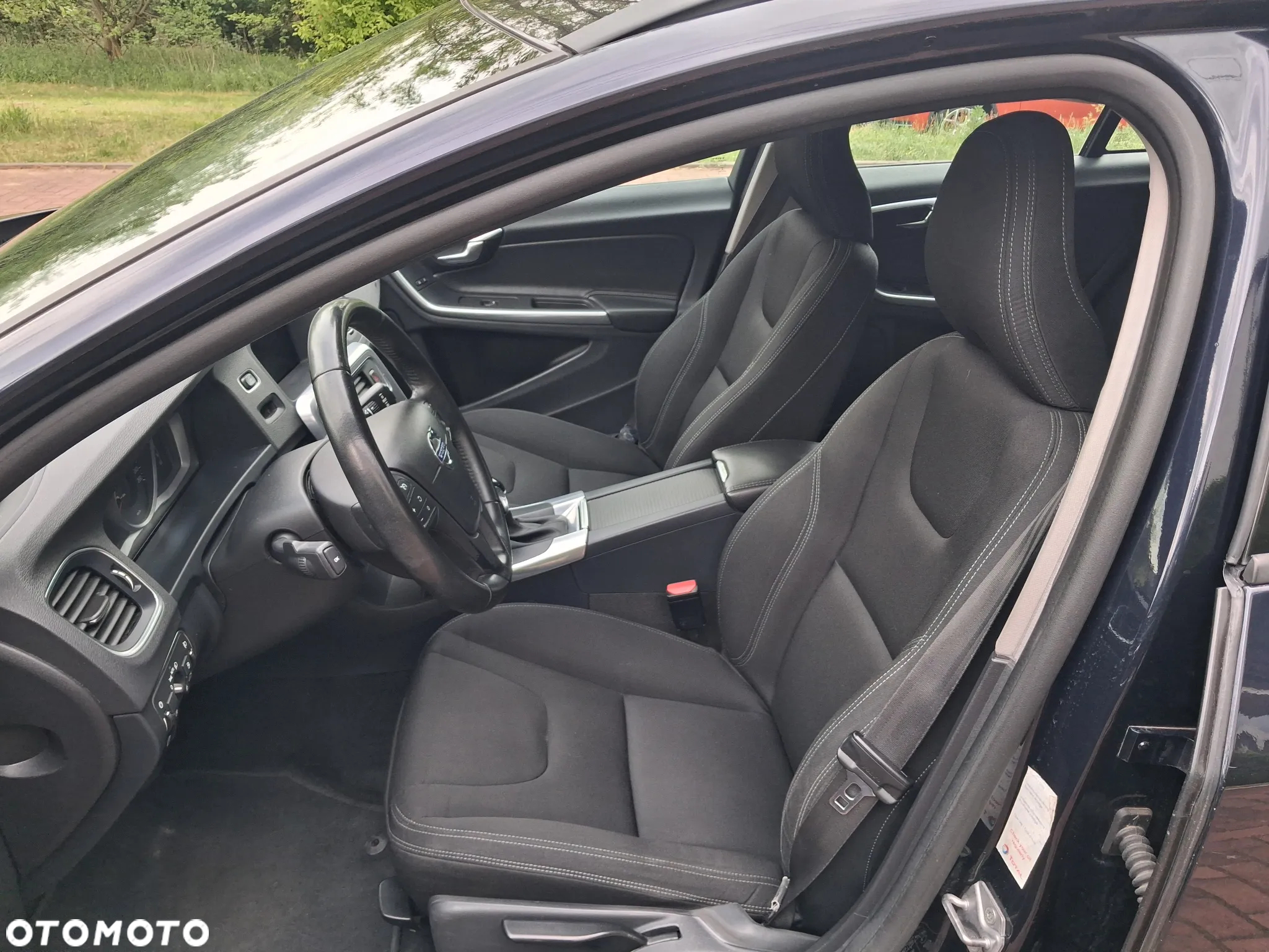 Volvo V60 D2 Geartronic Kinetic - 11