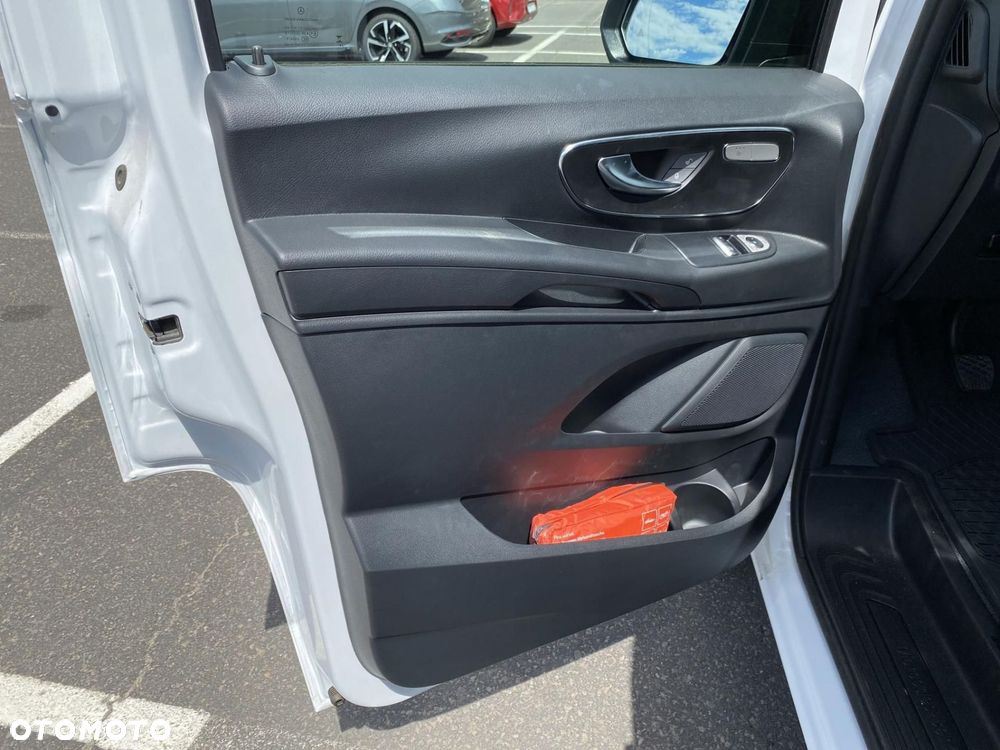 Mercedes-Benz Vito - 11