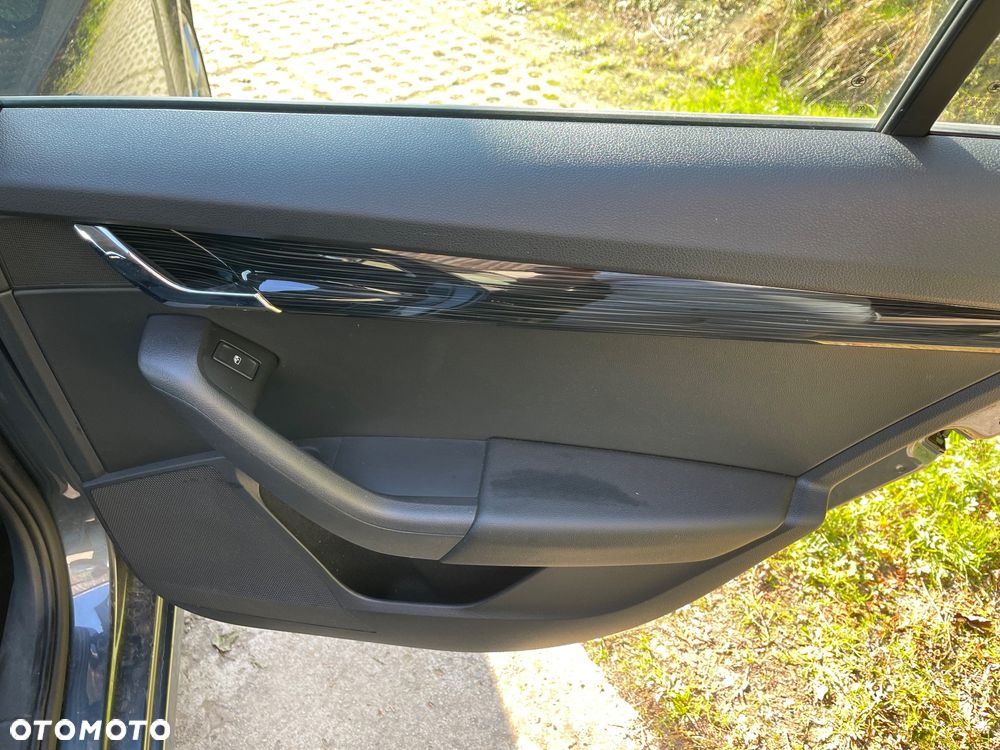 Skoda Octavia 2.0 TDI 4x4 Ambition DSG - 13