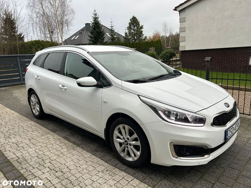 Kia Ceed 1.6 CRDi 136 ISG GT Line - 23